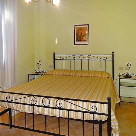 Le Vedute Hesse Farm Holiday Borgo Pinete מראה חיצוני תמונה